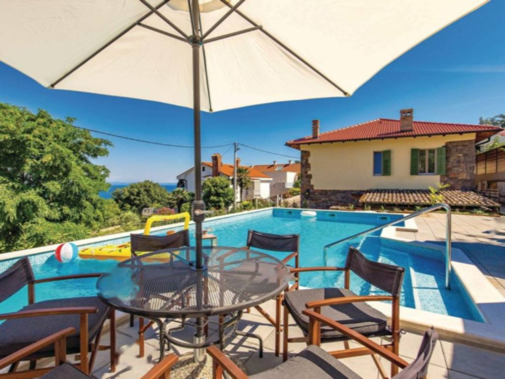 House in Opatija, Croatia, 709 m² - picture 2