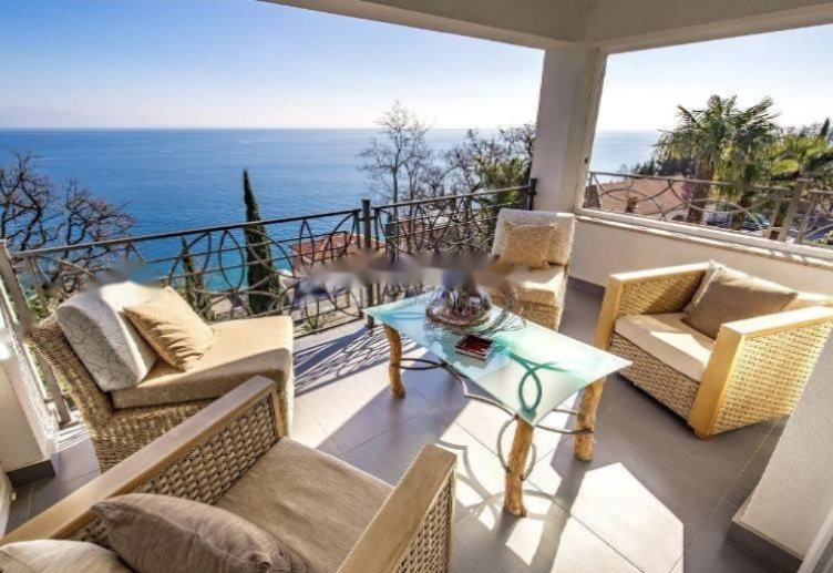 Flat in Opatija, Croatia, 222 m² - picture 2