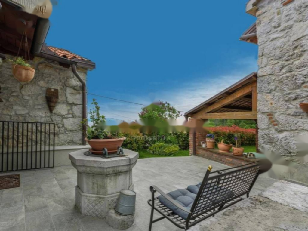 Maison à Opatija, Croatie, 200 m² - image 2