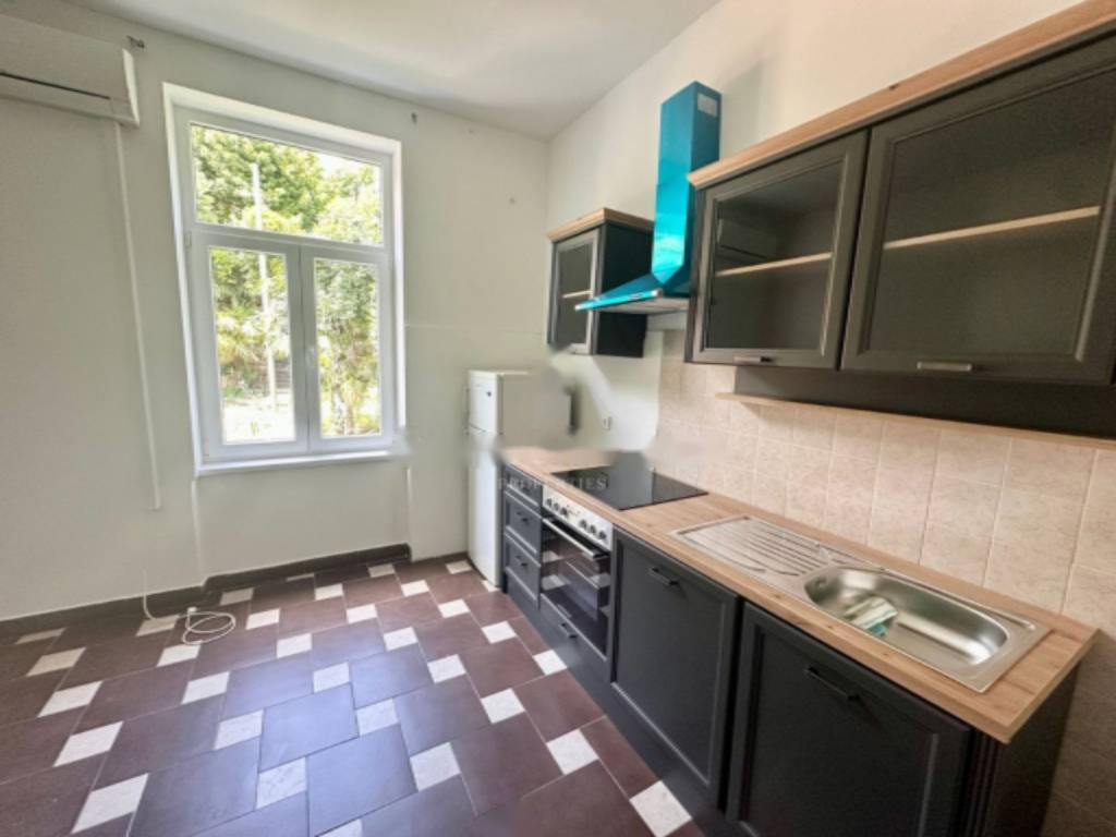 Flat in Opatija, Croatia, 33 m² - picture 2