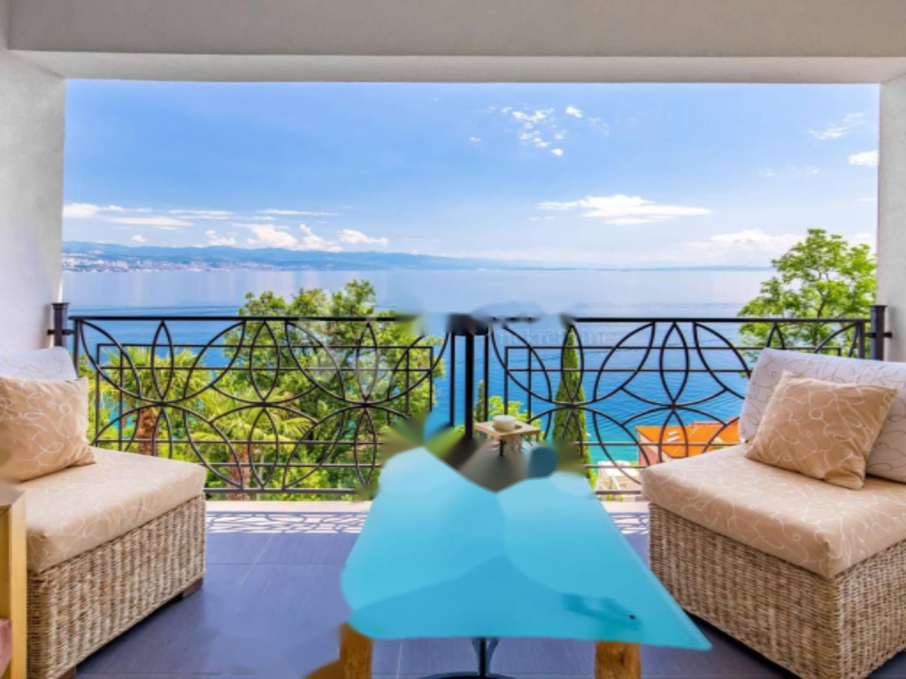 Flat in Opatija, Croatia, 222 m² - picture 2