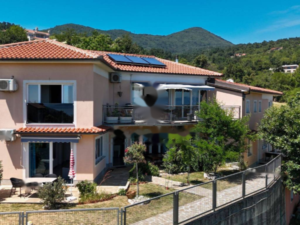 Casa a Opatija, Croazia, 385 m² - foto 2