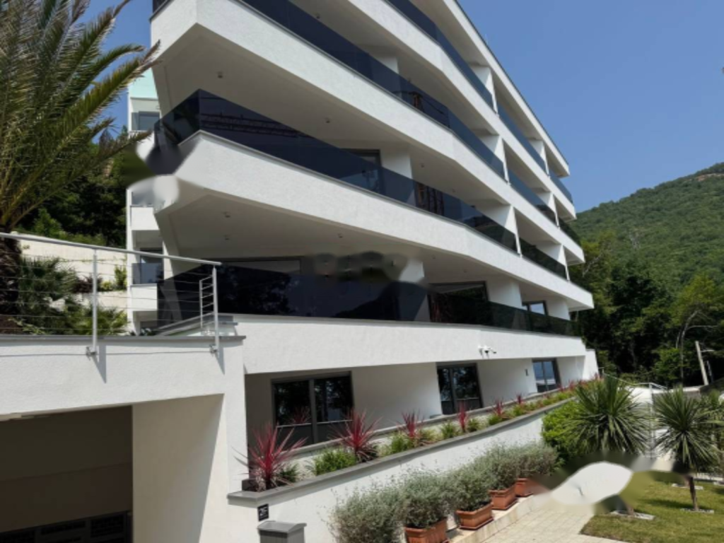 Flat in Opatija, Croatia, 99 m² - picture 2