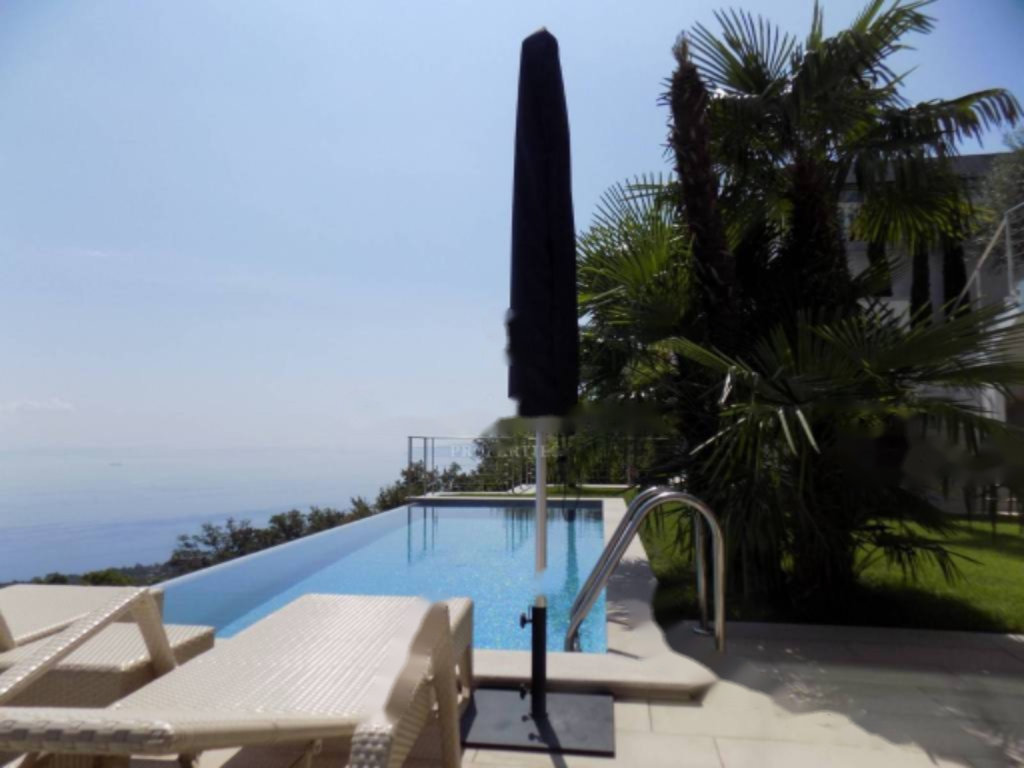 Maison à Opatija, Croatie, 350 m² - image 2