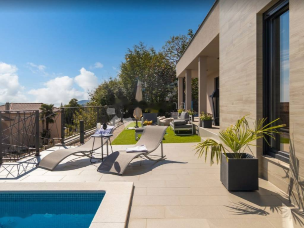 Haus in Opatija, Kroatien, 1 224 m² - Foto 3