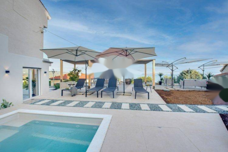 Flat in Opatija, Croatia, 81 m² - picture 3