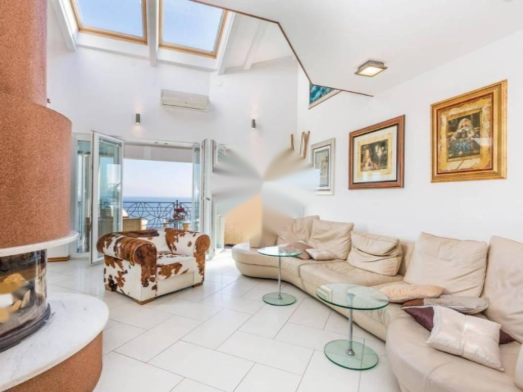 Flat in Opatija, Croatia, 222 m² - picture 3