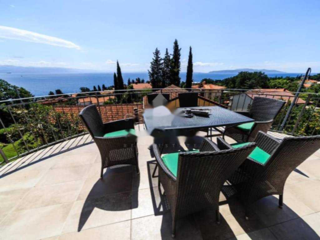 Casa a Opatija, Croazia, 380 m² - foto 4