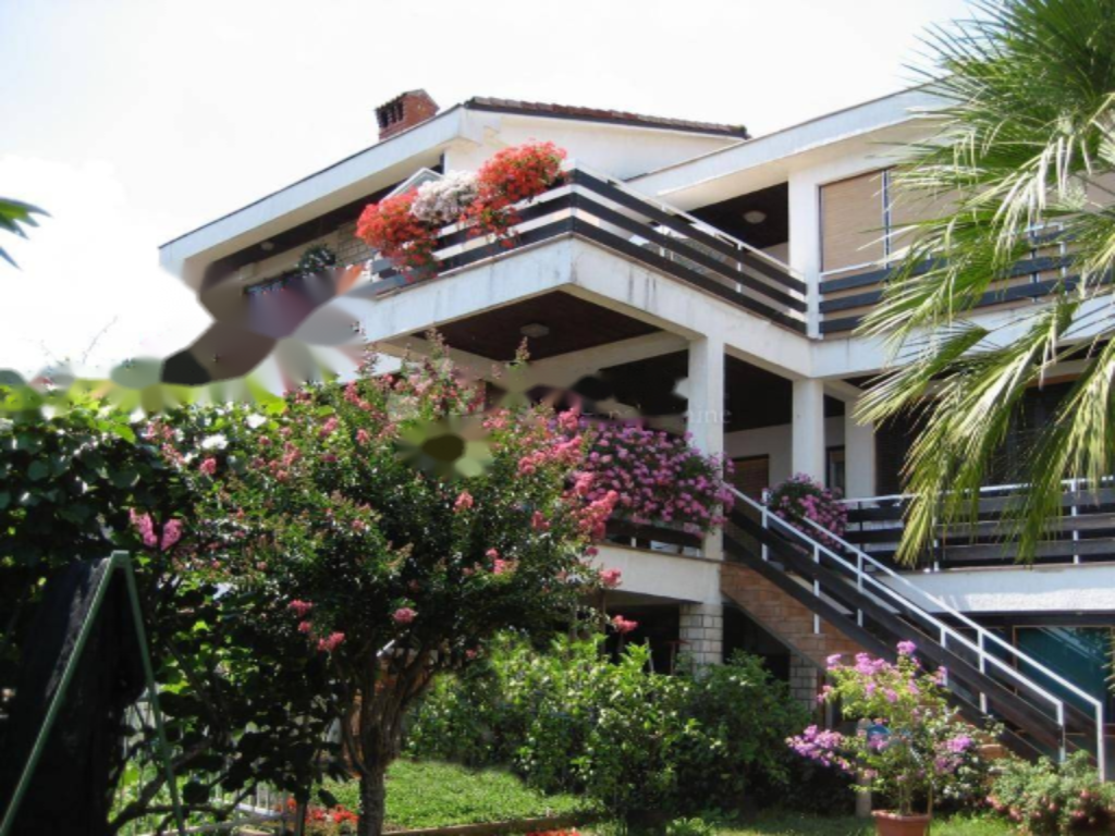 Maison à Opatija, Croatie, 350 m² - image 4