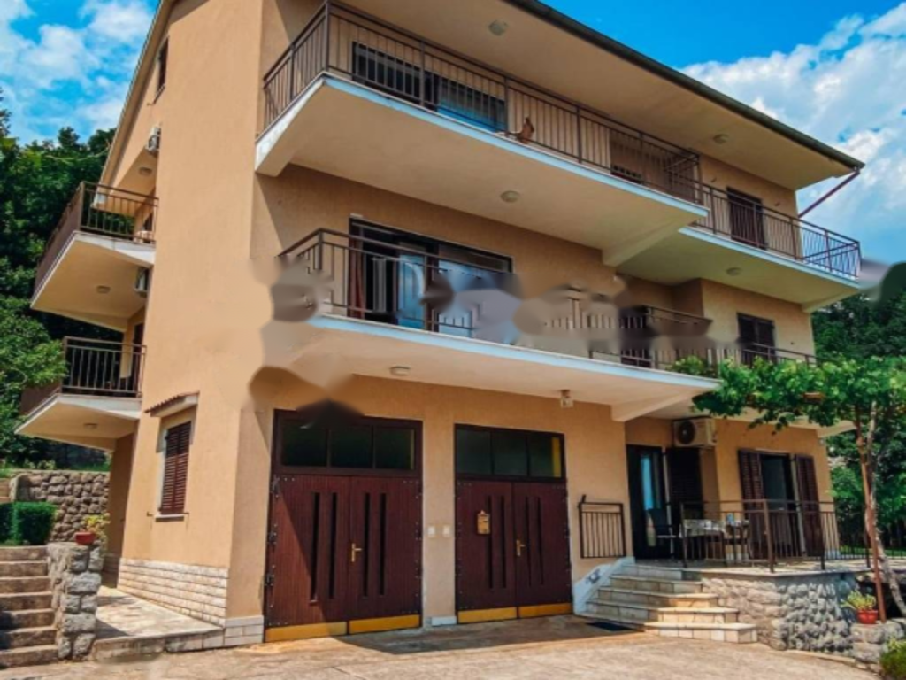 Casa en Opatija, Croacia, 470 m² - imagen 4