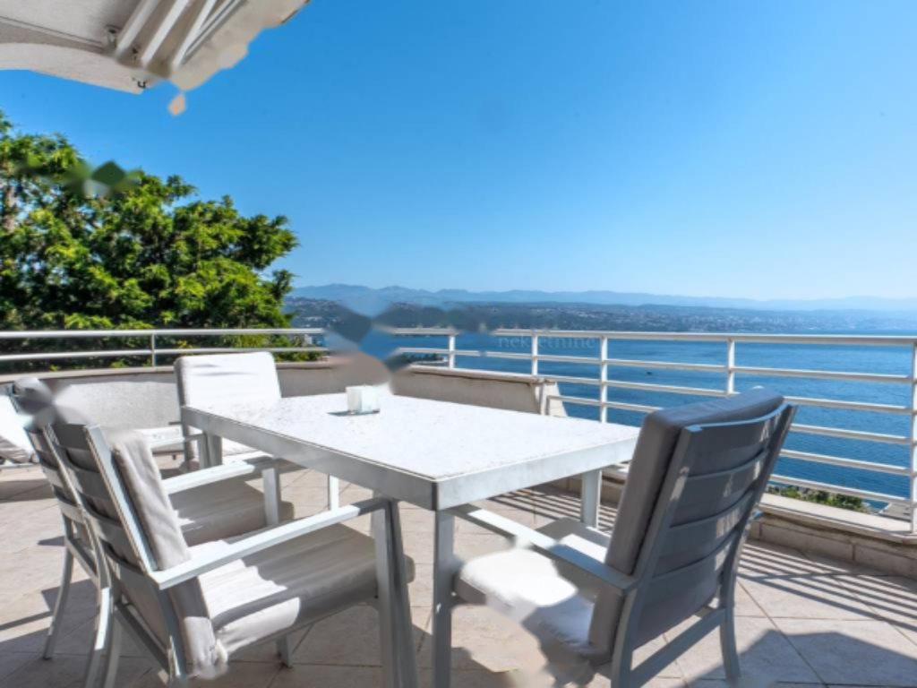 Casa en Opatija, Croacia, 615 m² - imagen 4