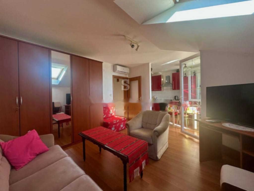 Flat in Opatija, Croatia, 45 m² - picture 4