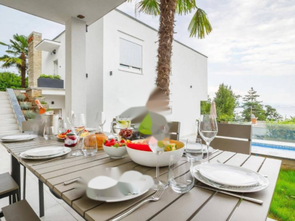 Casa en Opatija, Croacia, 250 m² - imagen 4