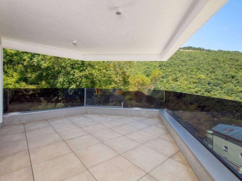 Flat in Opatija, Croatia, 261 m² - picture 5