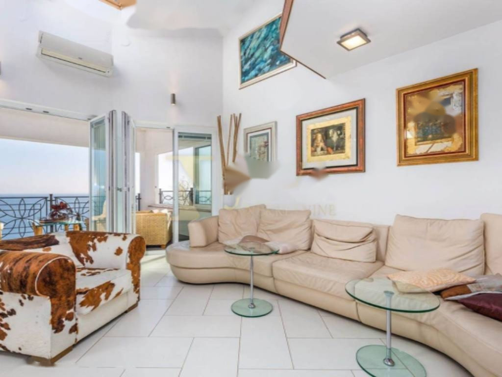 Appartement à Opatija, Croatie, 222 m² - image 7