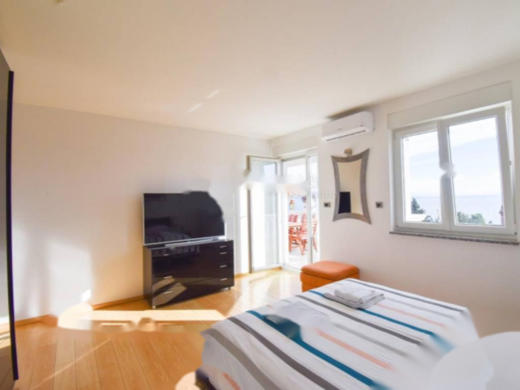 Flat in Opatija, Croatia, 173 m² - picture 7