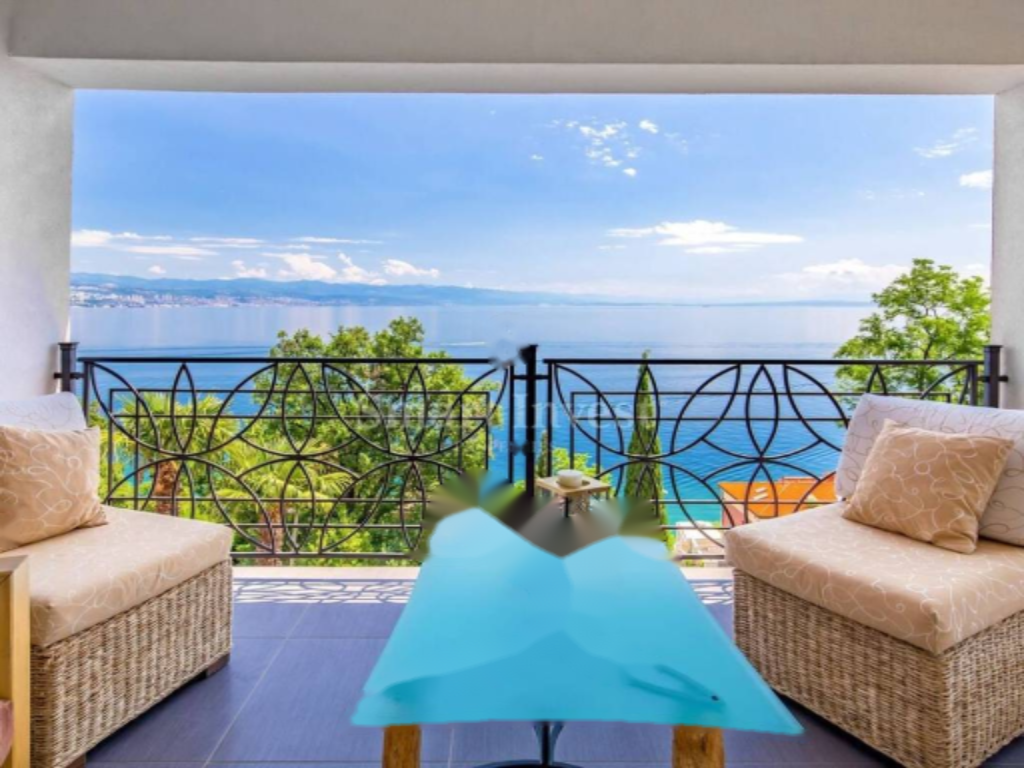 Flat in Opatija, Croatia, 222 m² - picture 7