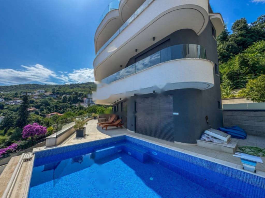 Flat in Opatija, Croatia, 158 m² - picture 7