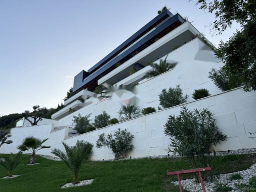 Flat in Opatija, Croatia, 238 m² - picture 8