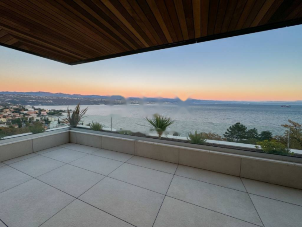 Flat in Opatija, Croatia, 217 m² - picture 8