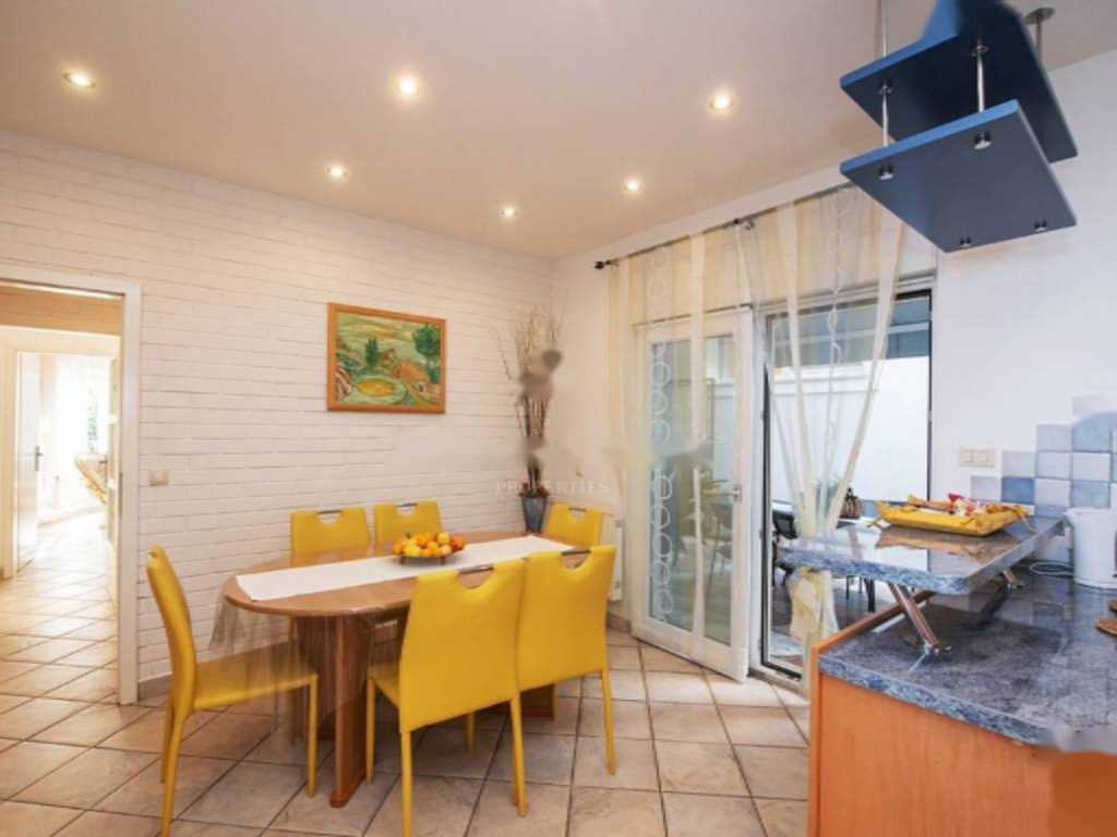 Flat in Opatija, Croatia, 140 m² - picture 9