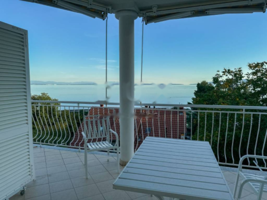 Flat in Opatija, Croatia, 147 m² - picture 9