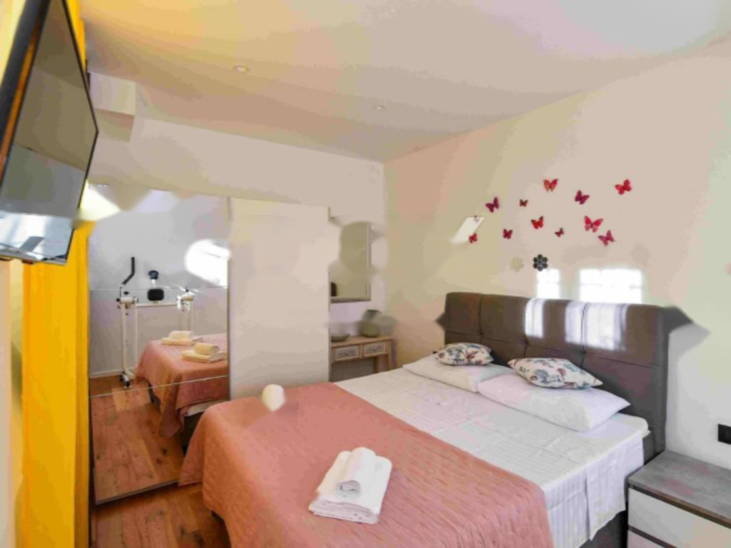 Flat in Opatija, Croatia, 52 m² - picture 9