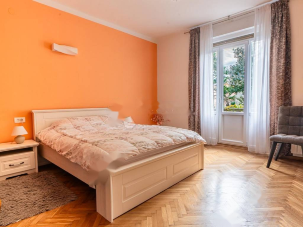 Flat in Opatija, Croatia, 145 m² - picture 9