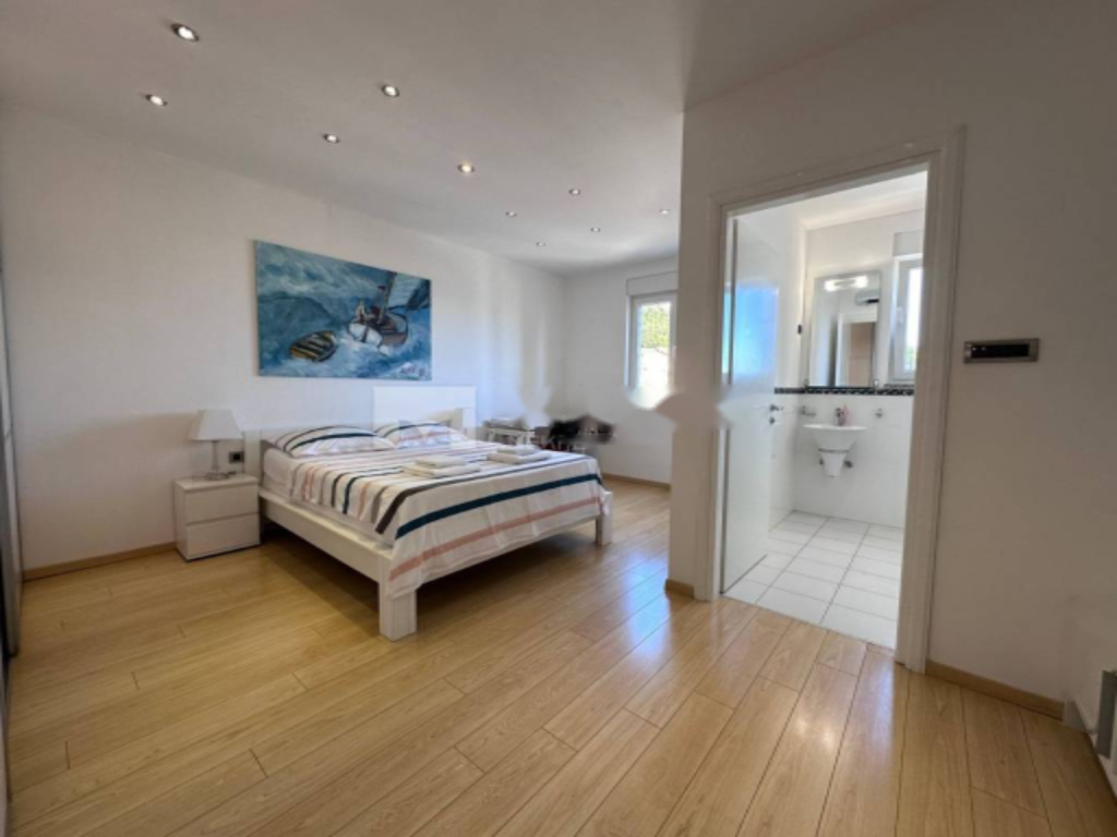 Flat in Opatija, Croatia, 133 m² - picture 10