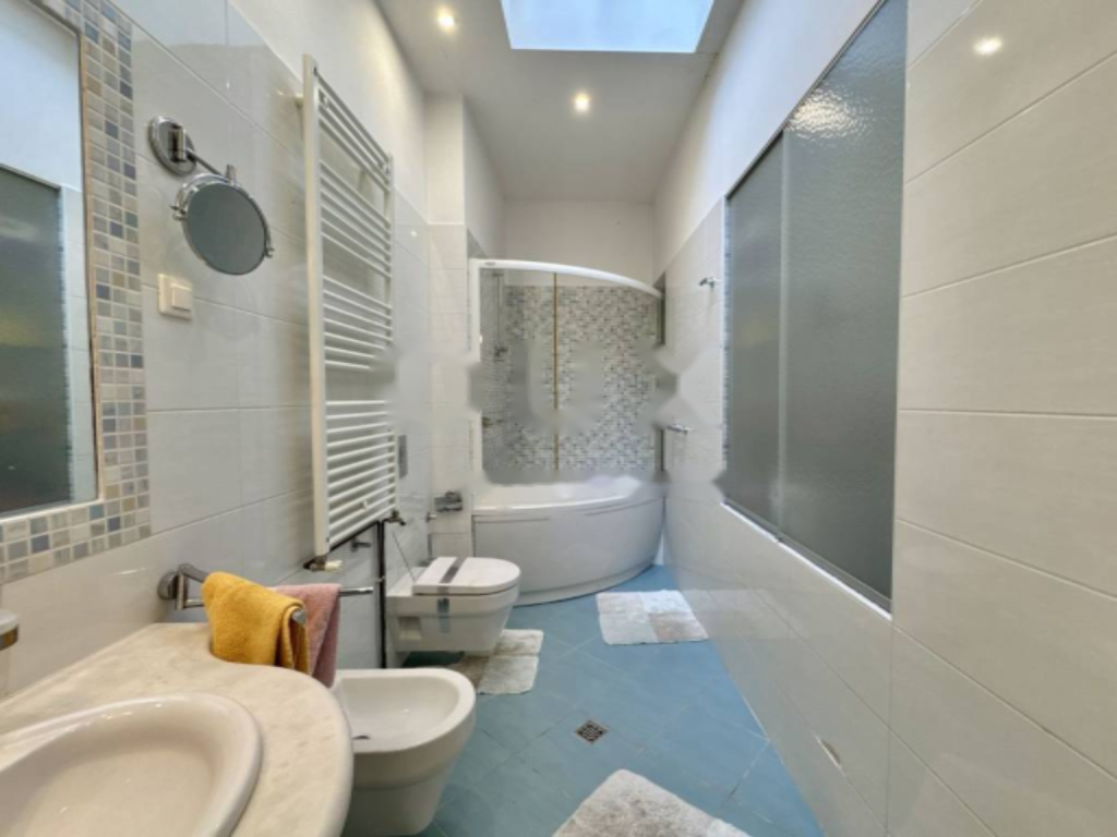 Piso en Opatija, Croacia, 180 m² - imagen 10