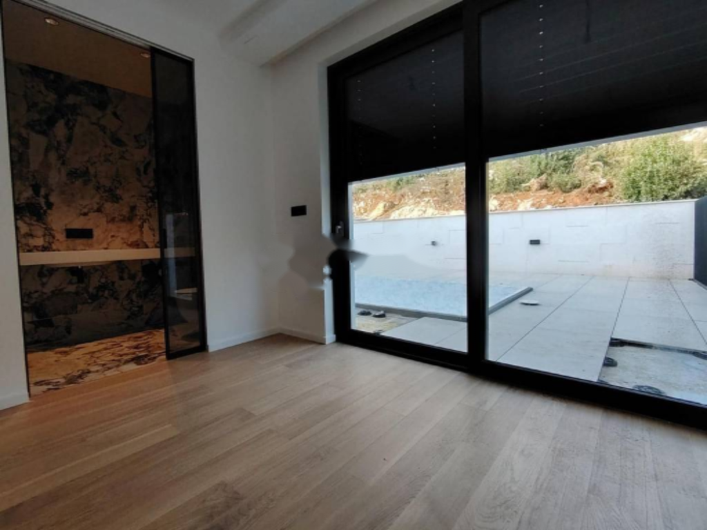 Flat in Opatija, Croatia, 217 m² - picture 10