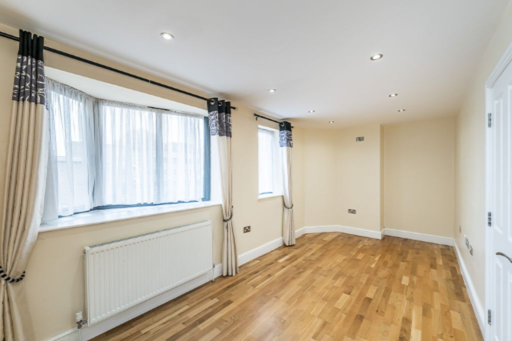 Flat in London, United Kingdom, 46 m² - picture 10