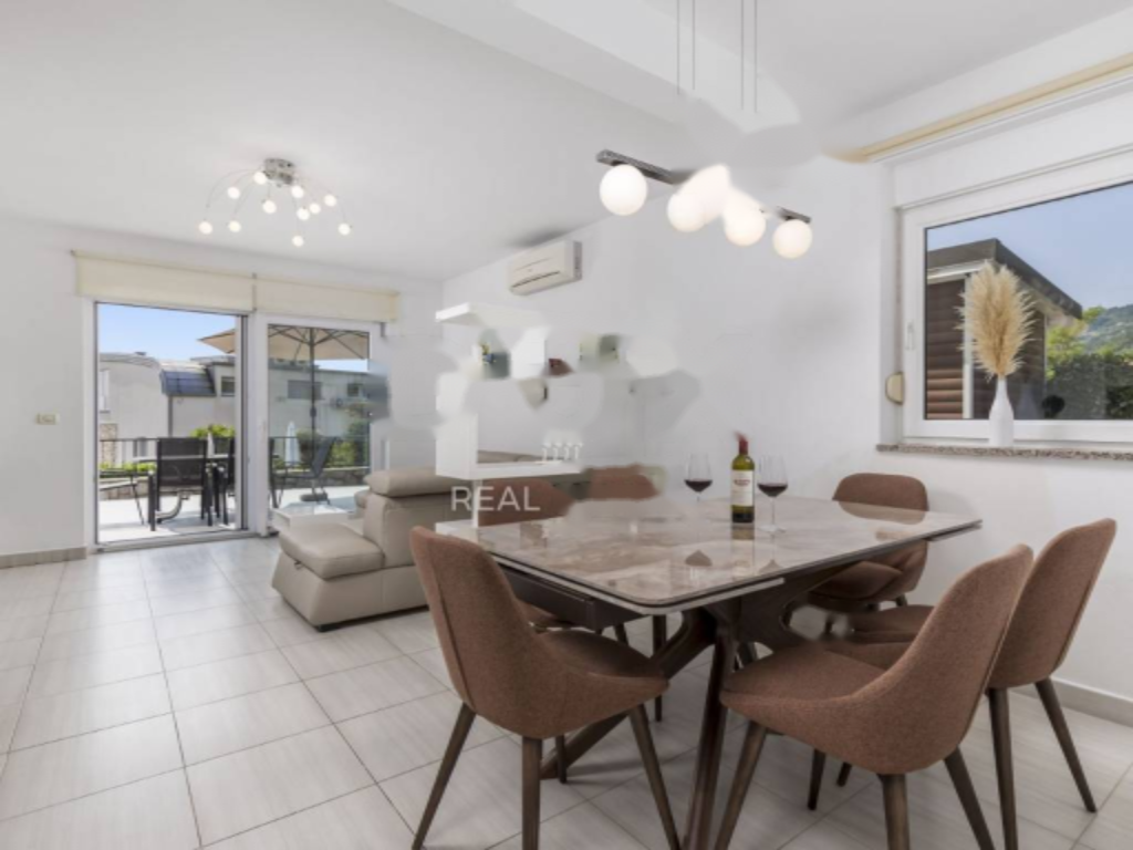 Piso en Opatija, Croacia, 70 m² - imagen 11