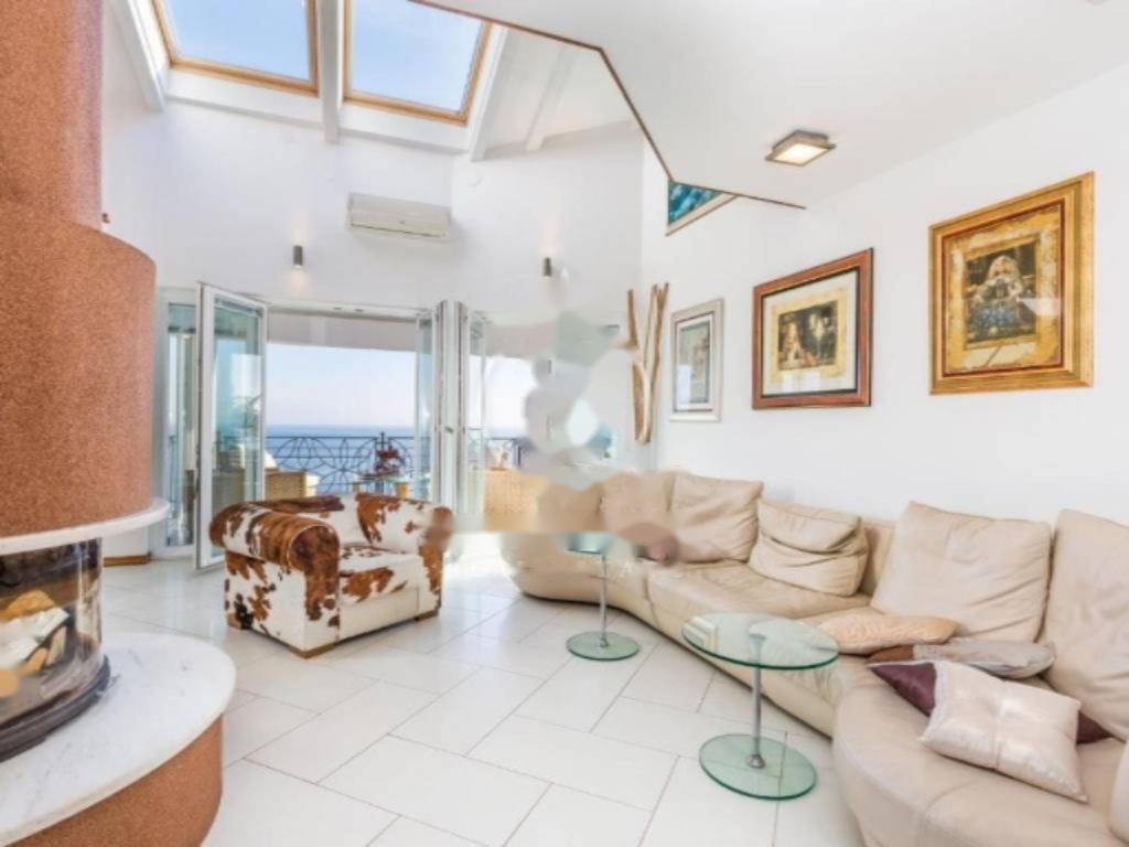 Flat in Opatija, Croatia, 220 m² - picture 11