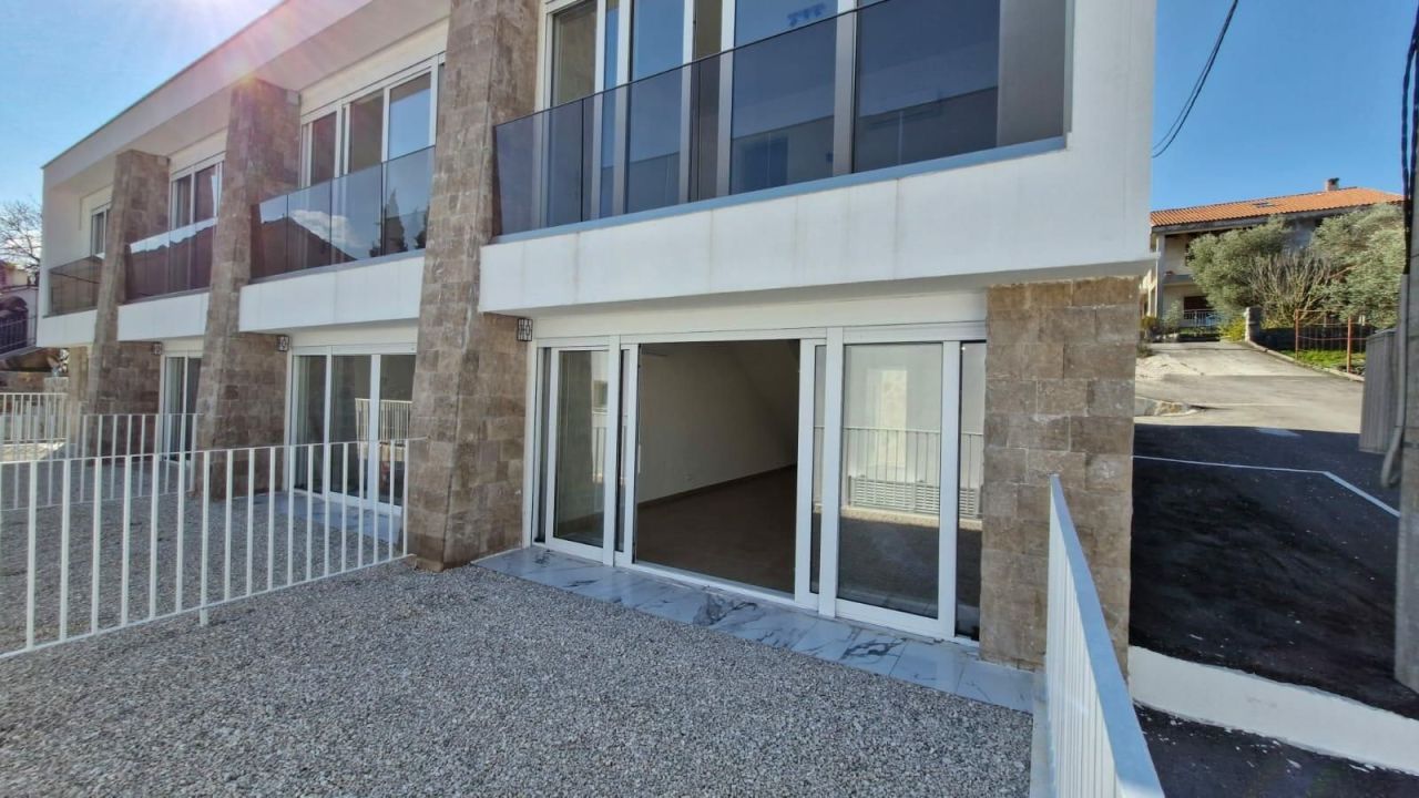 Casa en Luštica, Montenegro, 74 m² - imagen 1