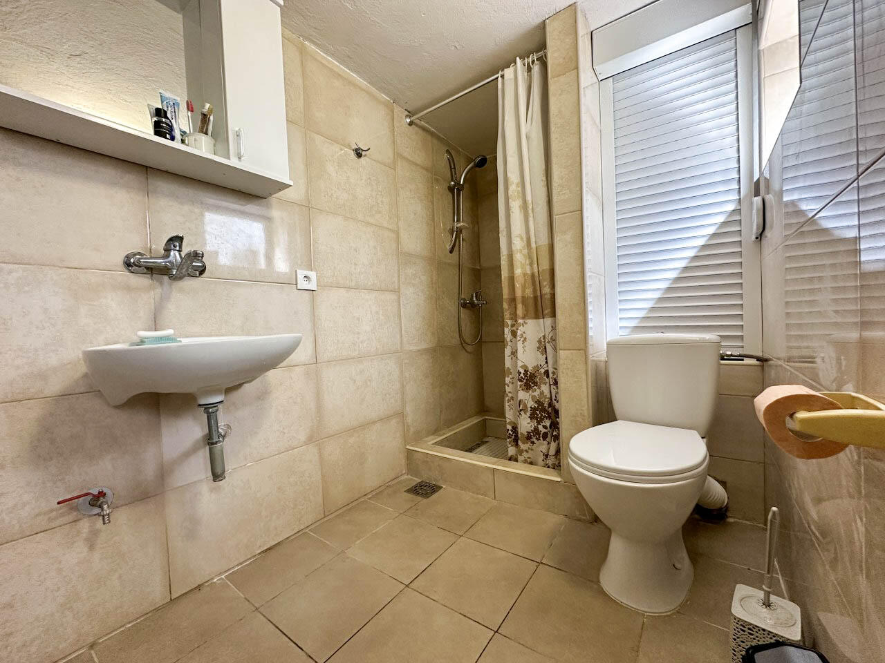 Piso en Sutomore, Montenegro, 64 m² - imagen 11