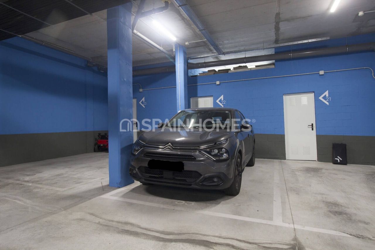 Apartment in Benalmadena, Spain, 80 m² - picture 4