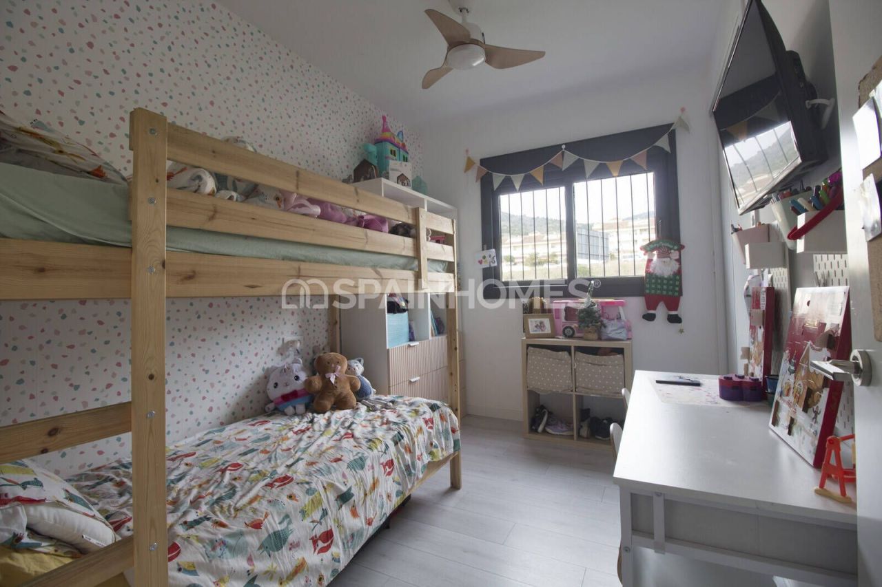 Apartment in Benalmadena, Spain, 80 m² - picture 12