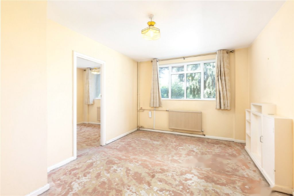 Flat in London, United Kingdom, 33 m² - picture 2