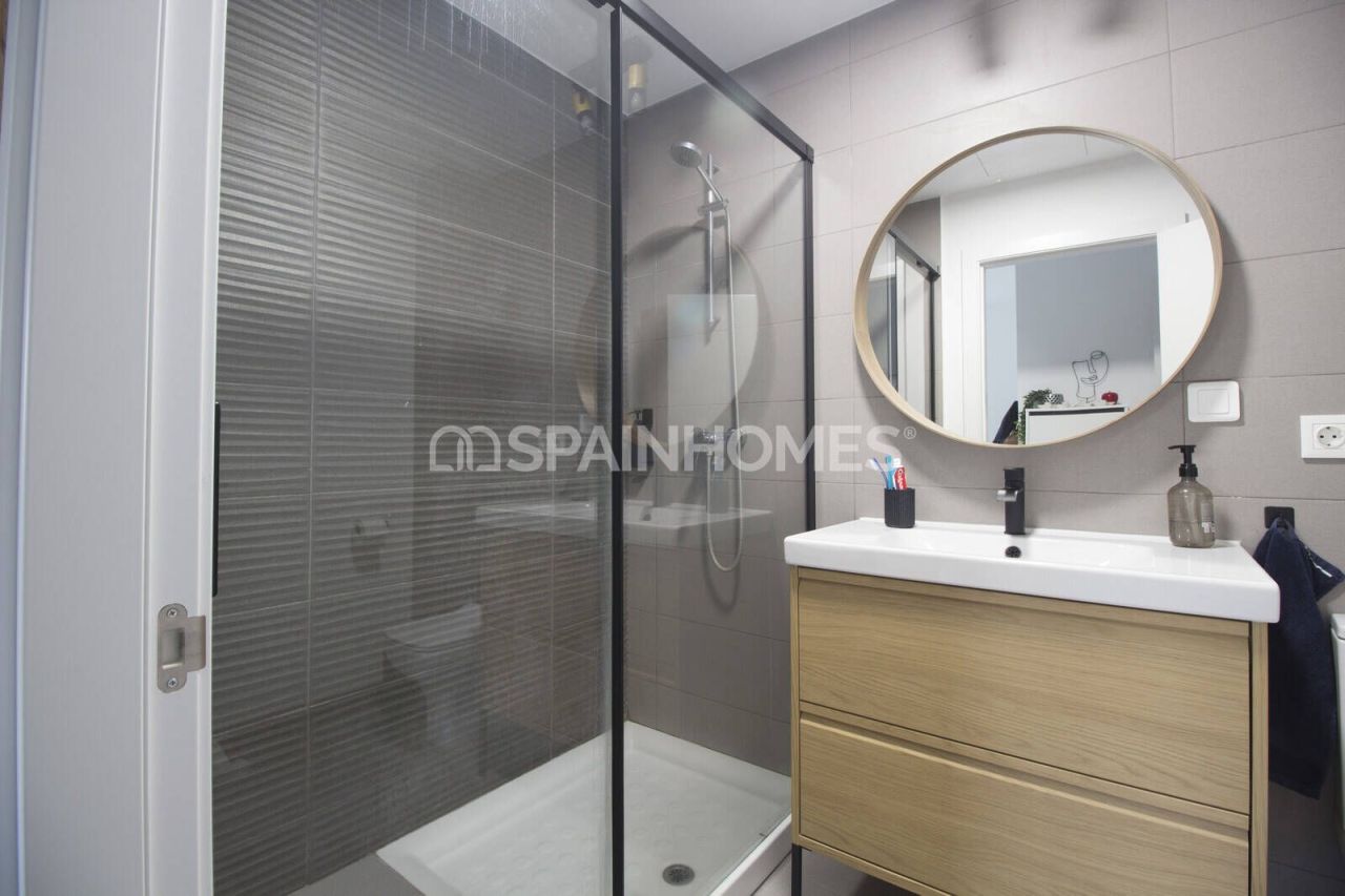 Apartment in Benalmadena, Spain, 80 m² - picture 17