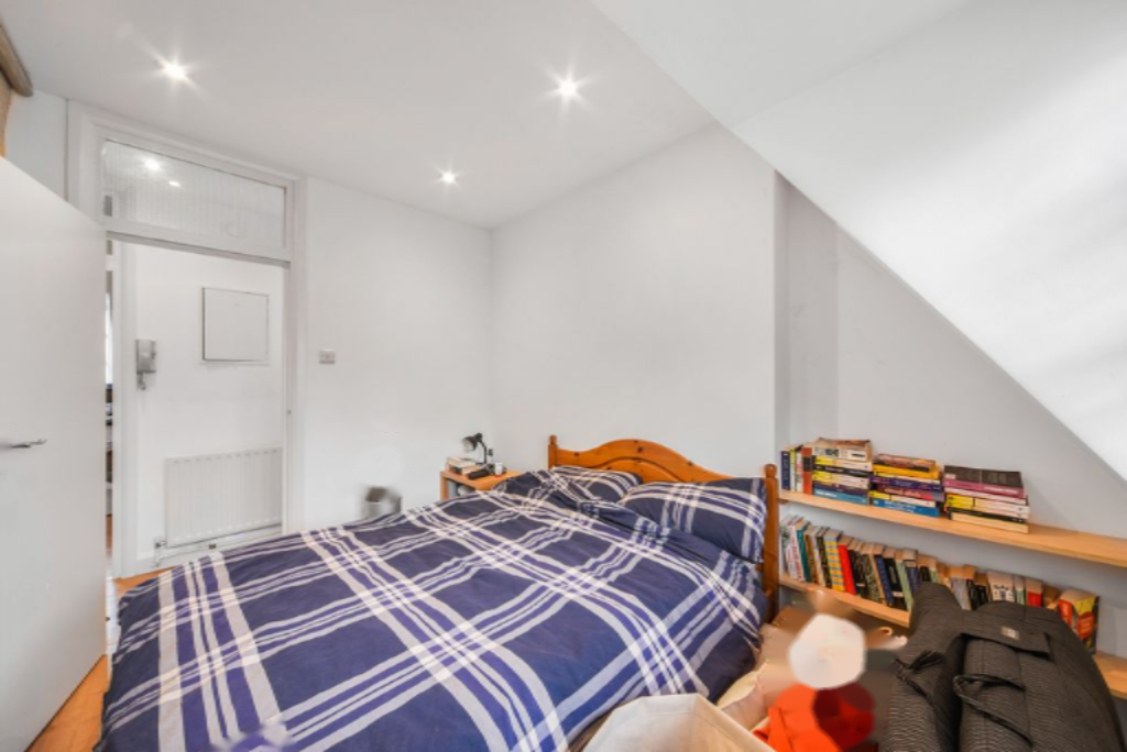 Flat in London, United Kingdom, 43 m² - picture 3