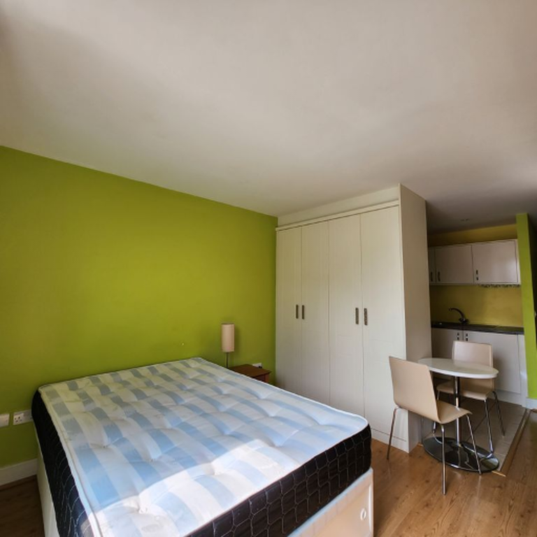 Flat in London, United Kingdom, 36 m² - picture 2