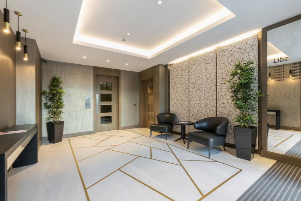 Flat in London, United Kingdom, 48 m² - picture 4