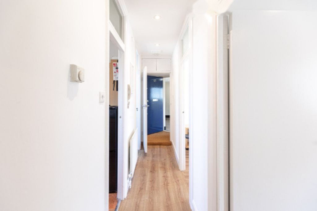 Flat in London, United Kingdom, 43 m² - picture 5