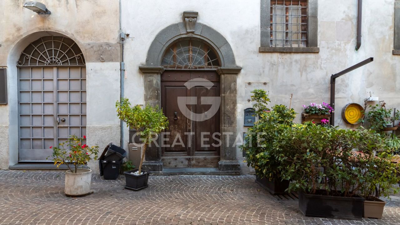 Apartment in Orvieto, Italy, 146.6 m² - picture 1