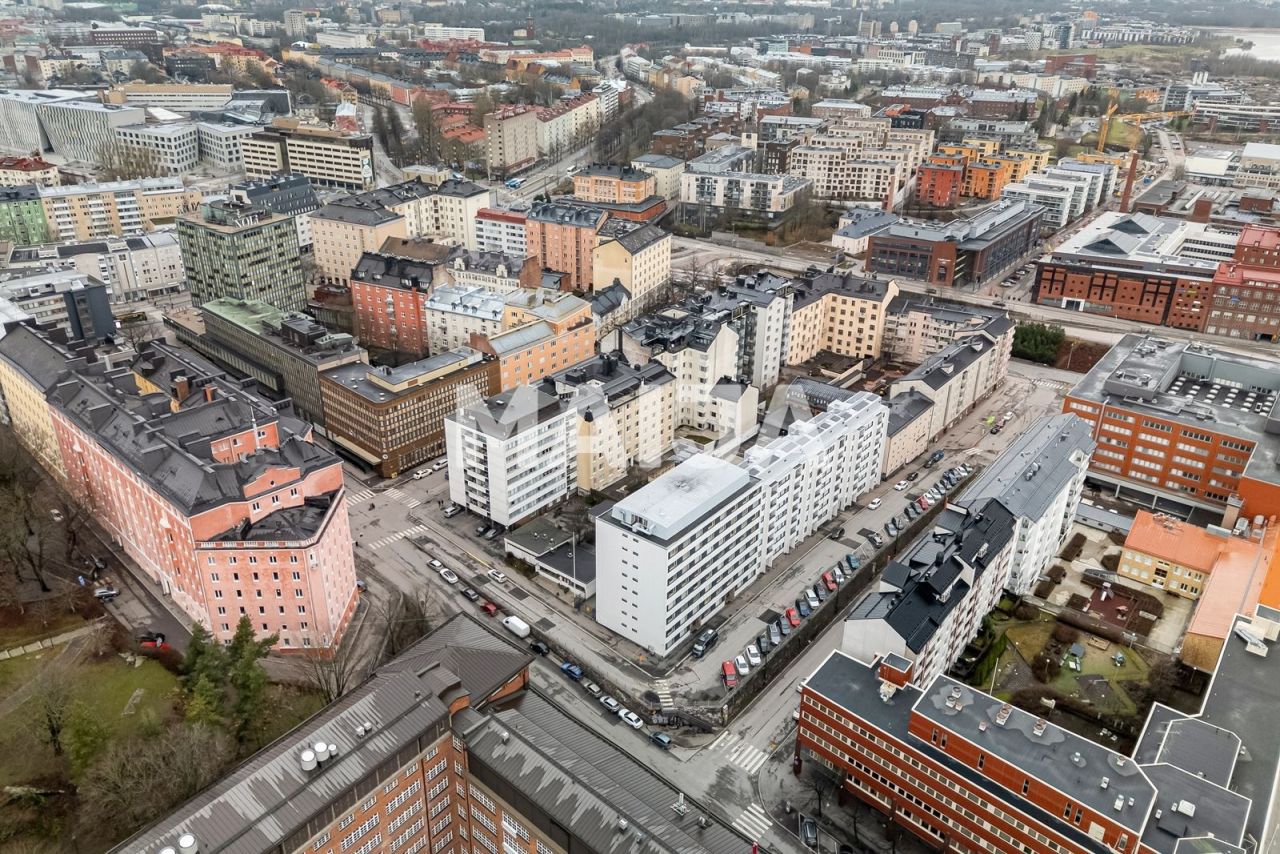 Apartment in Helsinki, Finland, 29 m² - picture 10