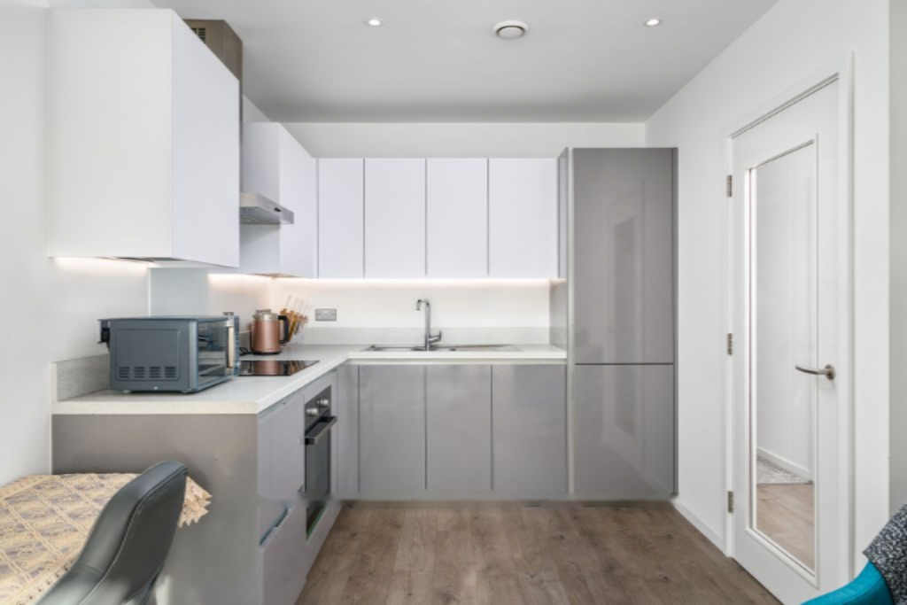 Flat in London, United Kingdom, 48 m² - picture 9