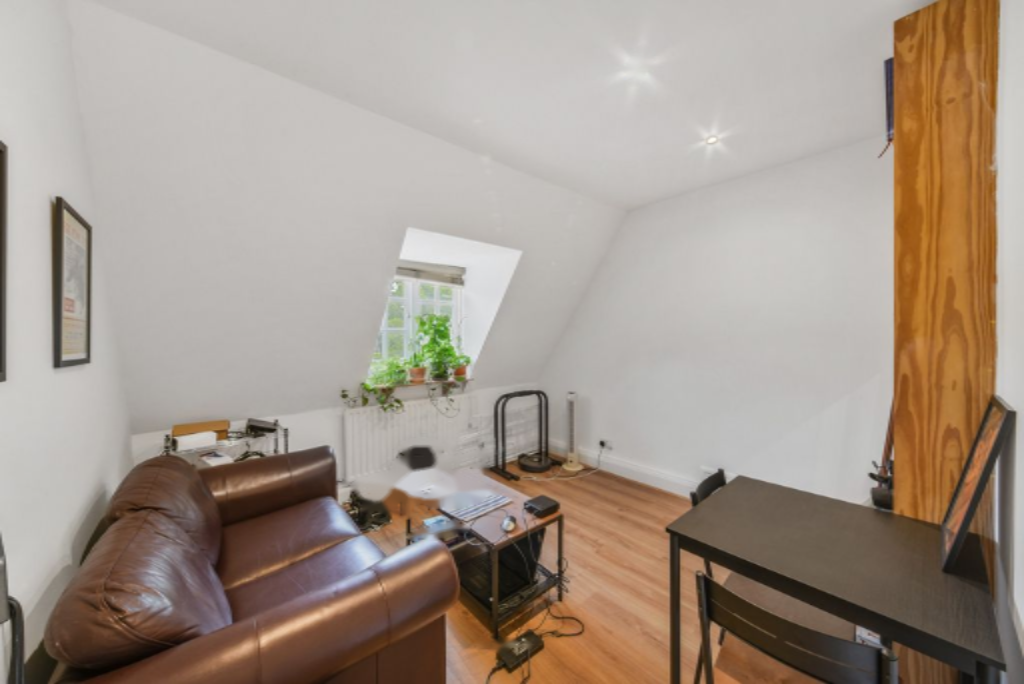 Flat in London, United Kingdom, 43 m² - picture 10