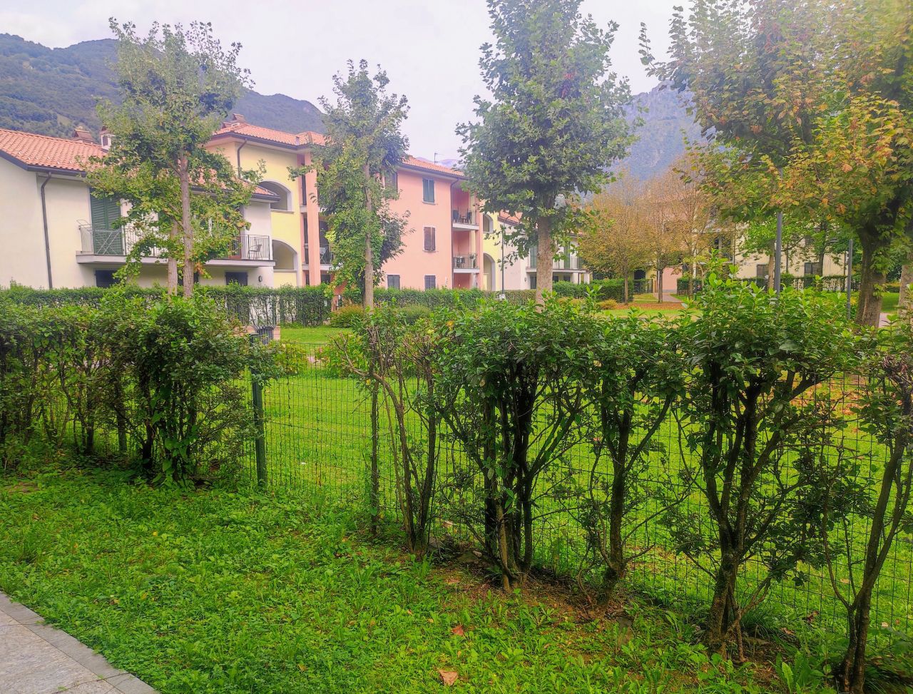 Flat in Porlezza, Italy, 53 m² - picture 4