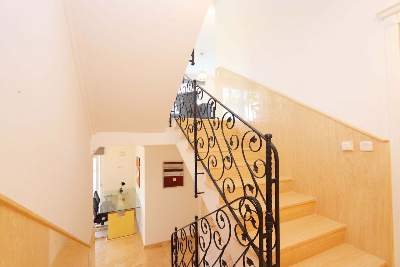 Villa in Alanya, Turkey, 305 m² - picture 14